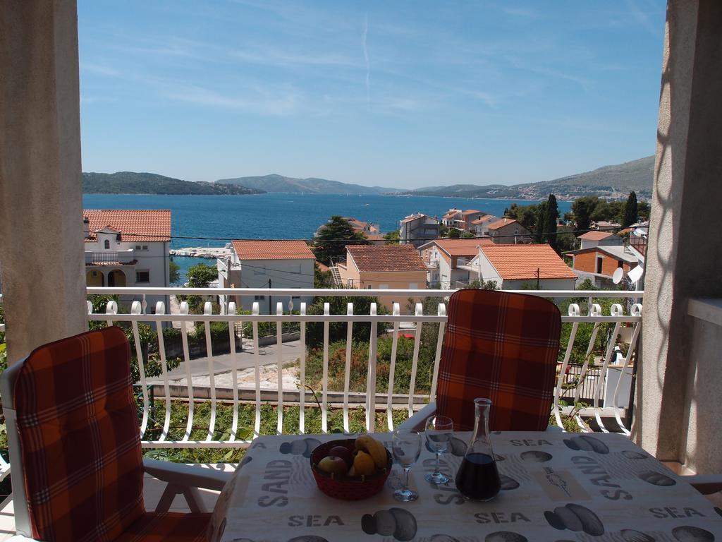 Apartments Kadulja Trogir Bilik gambar