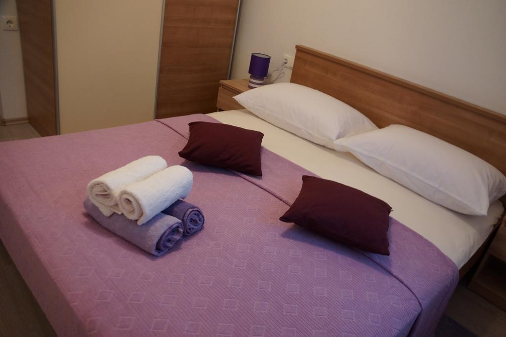 Apartments Kadulja Trogir Bilik gambar